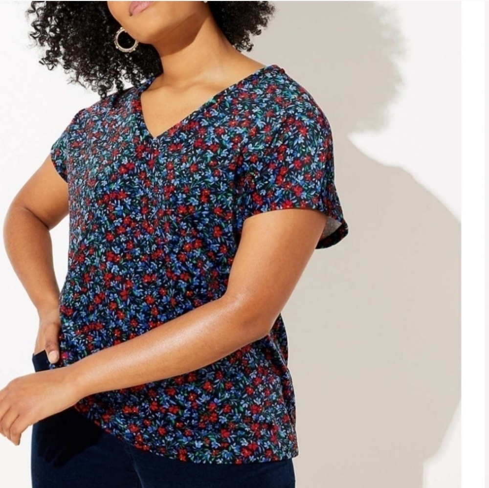 LOFT Velvel Floral V Neck Short Slevee Top Blouse Large